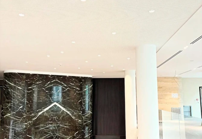 Cleaneo Acoustic от Knauf в холле бизнес-центра «Heritage»: современная архитектура и акустика