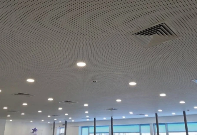 Акустические потолки Knauf Cleaneo Acoustic в современном офисе Харькова