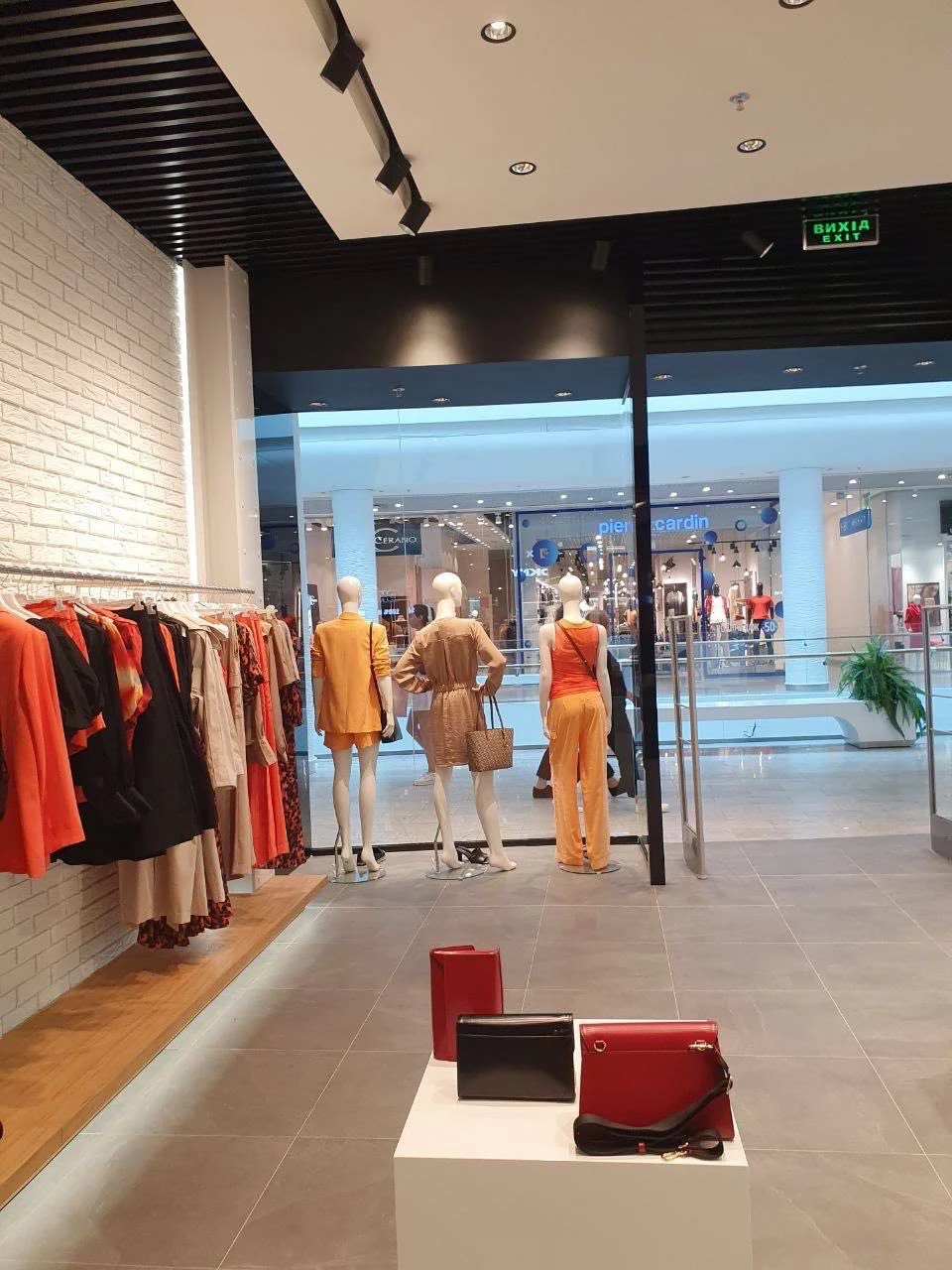 Бутик DKNY 1
